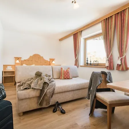 Alpenkoenig Affittacamere 4*