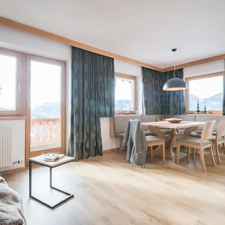 Affittacamere Alpenkoenig Zell am Ziller