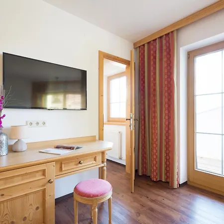 Alpenkoenig Affittacamere 4*