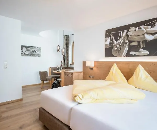 ゲストハウス Alpenkoenig ツェル・アム・ツィラー