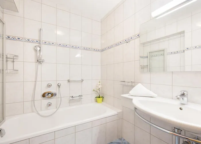 Alpenkoenig ゲストハウス ツェル・アム・ツィラー