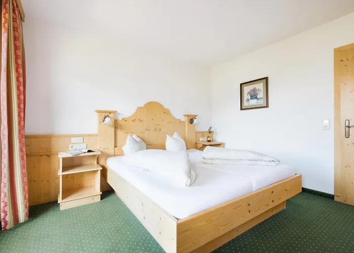 ゲストハウス Alpenkoenig ツェル・アム・ツィラー