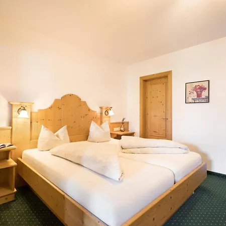 Alpenkoenig Penzion 4*